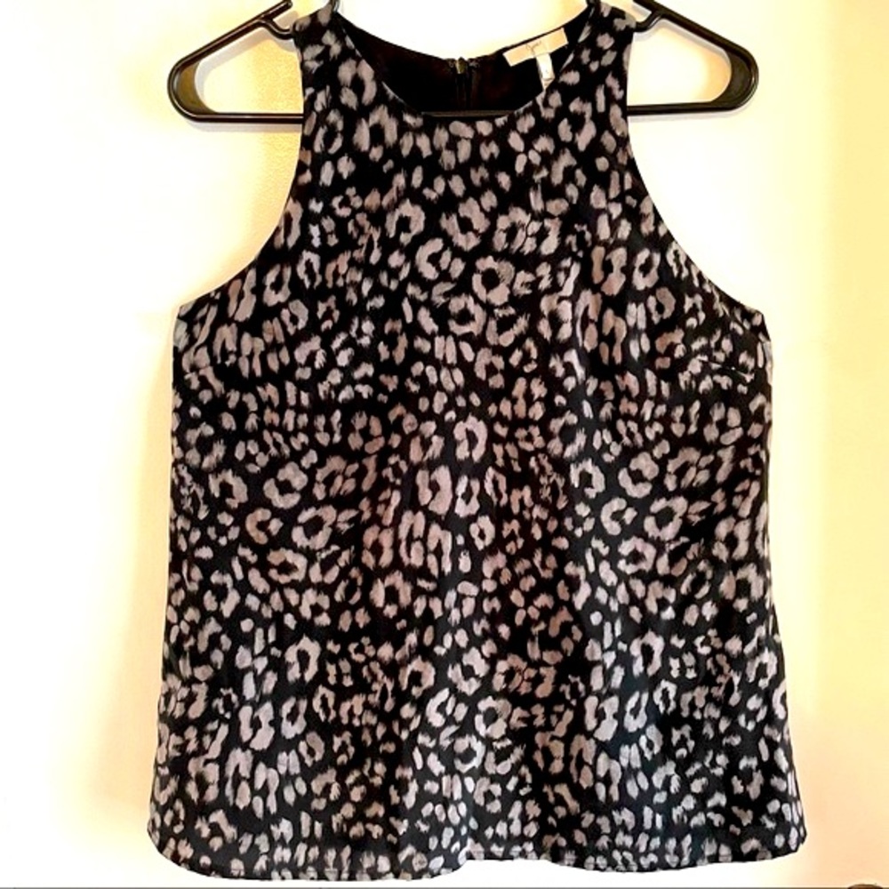 JOIE sleeveless TOP! Silk and lined. Black and gray Tank! Razor back! Small
